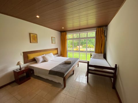 Comfort Triple Room | Free WiFi, bed sheets