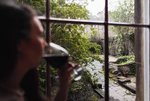 5b1697d9-b370-40bc-9473-1c9ab2eae336