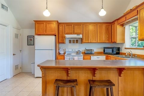 House, Multiple Beds, Kitchen (Red Barn Loft) | Private kitchen