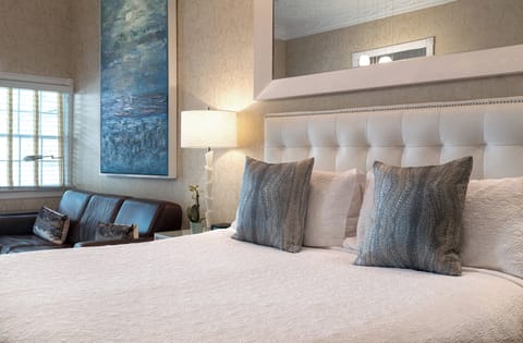Luxury Room, 1 King Bed | Egyptian cotton sheets, premium bedding, pillowtop beds, in-room safe