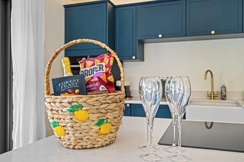 The Wren and The Willow-29