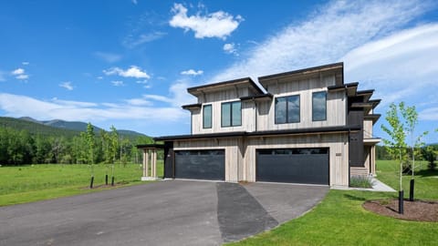 The Whitefish Nature Preserve (8700)