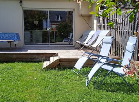 La terrasse Aux 10 Ponts Gîte