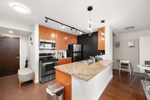 2001 58 Keefer St Vancouver 12