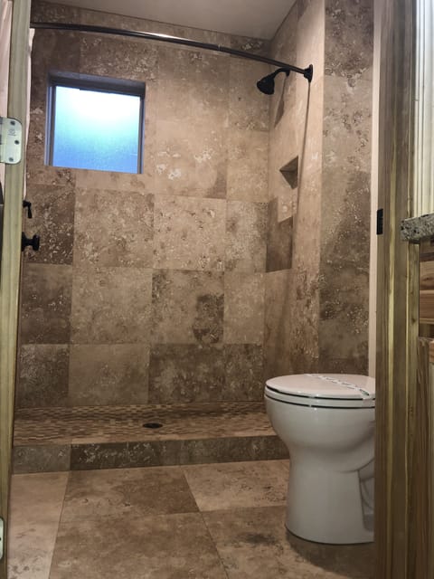 Grand Studio Suite, 2 Queen Beds, Kitchenette | Bathroom shower