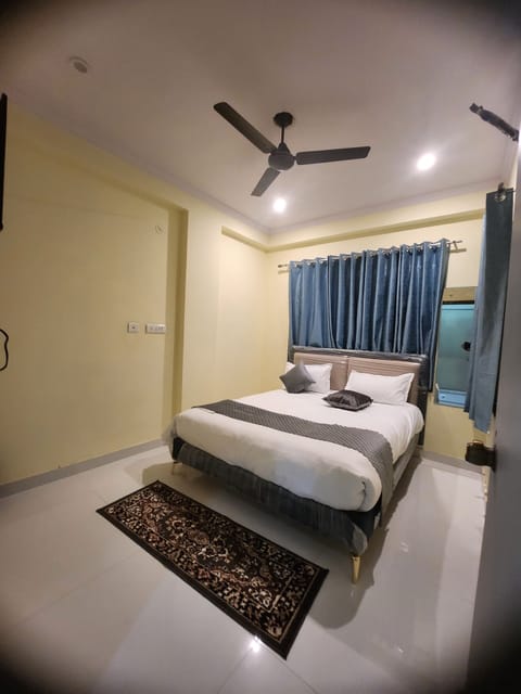 Standard Double Room | Free WiFi