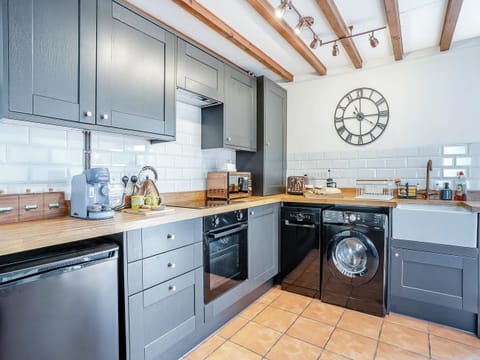 Open plan living space | Sheep Shed - Gaer Cottages, Cribyn, Lampeter