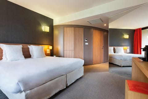 Superior Double Room, Terrace | In-room safe, desk, soundproofing, free cribs/infant beds