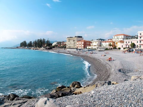 Body Of Water, Coast, Beach, Shore, Coastal And Oceanic Landforms, Sea, Ocean, Wind Wave, Sand