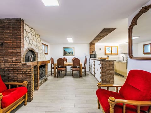 Furniture, Interior Design, Wood, Couch, Flooring, Ceiling, Living Room, Room, Floor