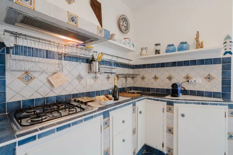 Apartment, 2 Bedrooms, Patio | Interior