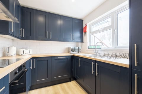 7f3434d3-a459-4259-956c-e5fd59763ee0