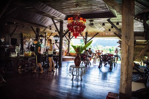 Daily cooked-to-order breakfast (THB 150 per person)