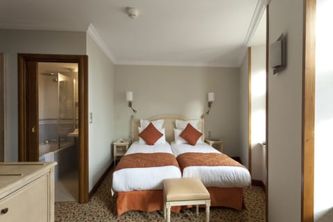 Twin Room - Annex Building in the village - Accessible by many stairs | Premium bedding, minibar, in-room safe, desk