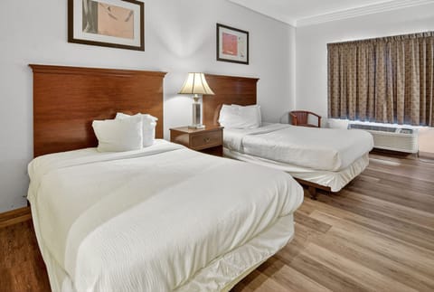 Standard Room | Desk, laptop workspace, free WiFi, bed sheets