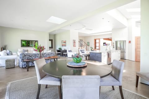 Nice 6 seat dining adjoining the gourmet kitchen, expandable area for 2nd table.