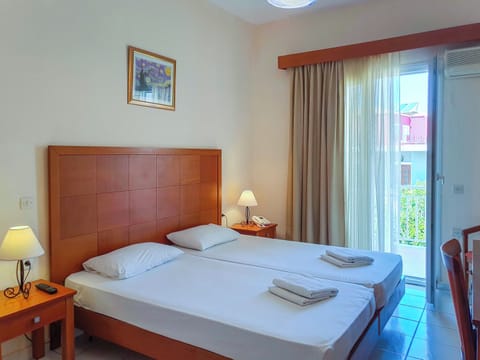 Standard Single Room, Balcony | Free WiFi