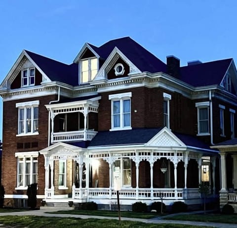 C998ed69 feda 4401 80bb 2b36c7abf937