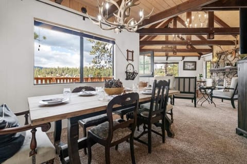 Dining for 6 with a View