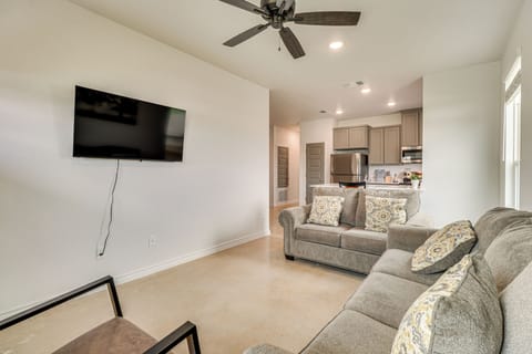 Temple Vacation Rental | 3BR | 2BA | Step-Free Entry | 1,300 Sq Ft