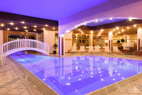 Indoor pool, outdoor pool