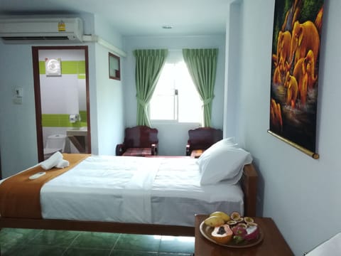 Superior Double or Twin Room | In-room safe, blackout drapes, iron/ironing board, free WiFi