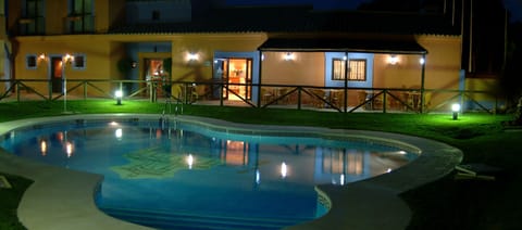 Seasonal outdoor pool, sun loungers