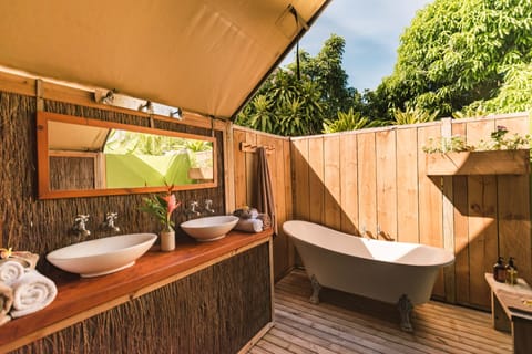 Romantic Tent, Bathtub, Mountain View | Bathroom | Designer toiletries, hair dryer, bathrobes, towels