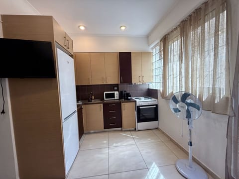 Apartment | Private kitchen | Coffee/tea maker, electric kettle