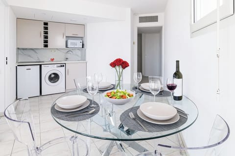 Kitchen and dining area
