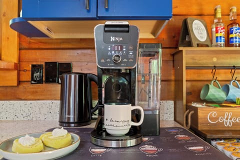 Cook, sip, repeat—chef-ready space with a charming coffee station