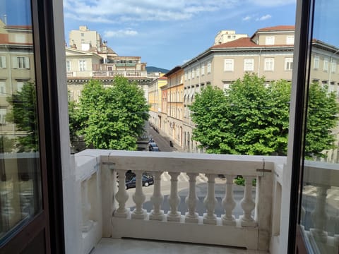 Suite, Balcony | Iron/ironing board, free WiFi