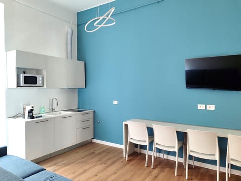 Apartment, Balcony | Private kitchen