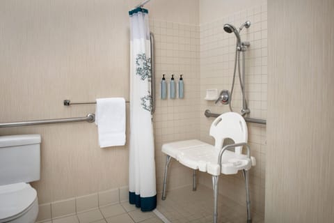 Suite, 2 Bedrooms (Mobility Accessible, Roll-In Shower) | Bathroom | Combined shower/tub, free toiletries, hair dryer, towels