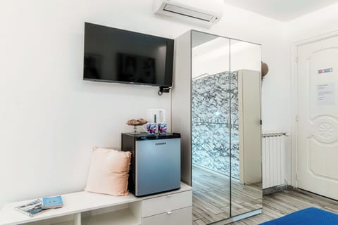 Double Room, 1 Double Bed | Free WiFi