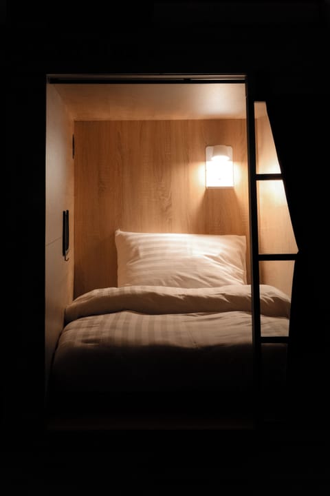 Lola Pod for 1 person