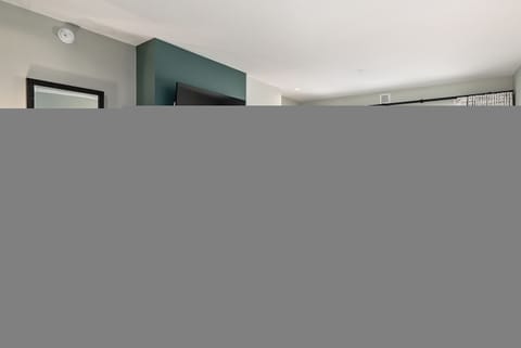 Double Queen | Egyptian cotton sheets, premium bedding, down comforters, in-room safe