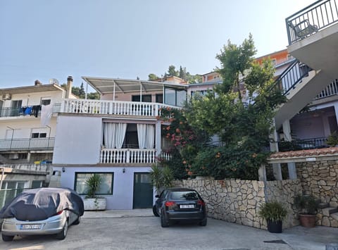 Apartment (Three Bedroom Apartment) | Exterior