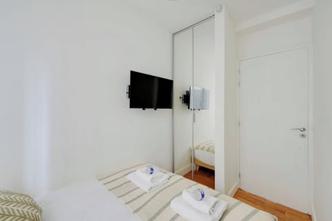 Apartment | 1 bedroom, laptop workspace, iron/ironing board, bed sheets