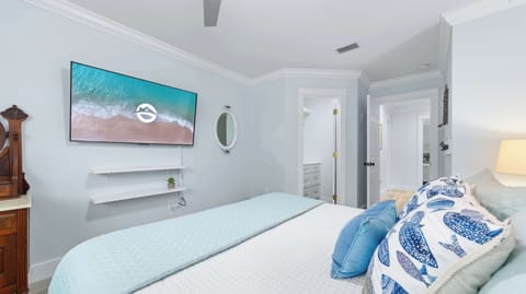 House, Multiple Beds, Patio, Garden View (The Hideaway at Beaver Creek) | 4 bedrooms, individually decorated, individually furnished, bed sheets