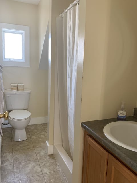 Duplex | Bathroom | Towels