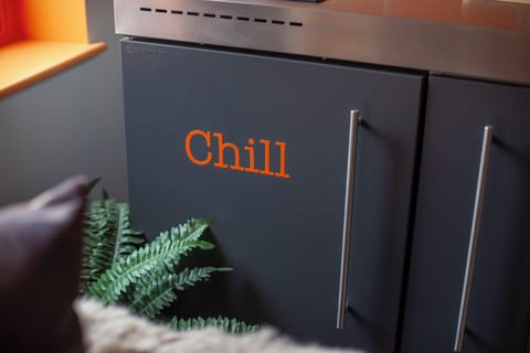 Apartment, City View | Private kitchen | Fridge, microwave, oven, stovetop