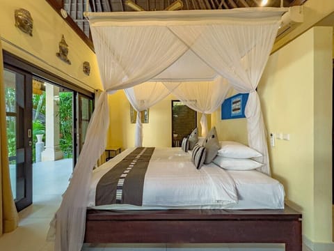 Villa Tresna · 5BR Private Pool by Villa Bugis (902)