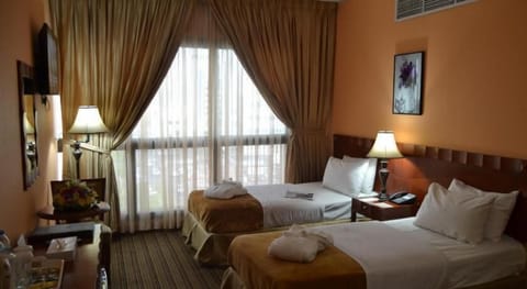 Standard Room, 2 Twin Beds | Free WiFi, bed sheets