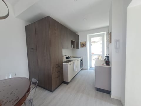 Autumn, Kitchen, Spring, Summer