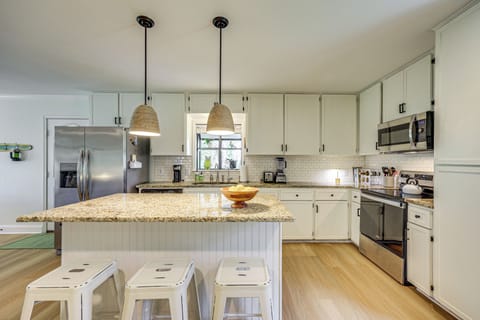 House (2 Bedrooms) | Interior