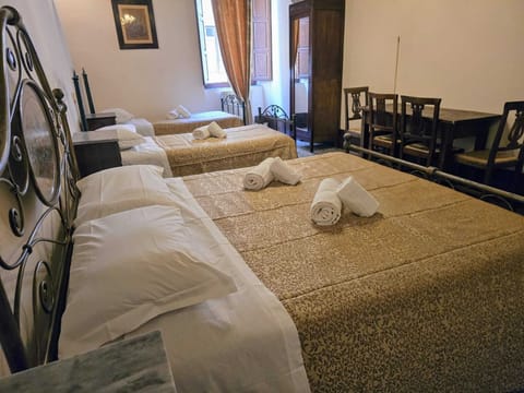 Quadruple Room, City View | Bathroom