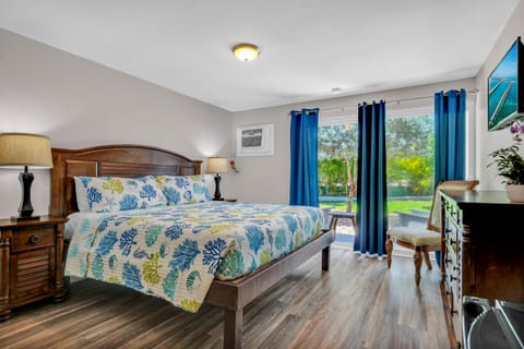 Pool View King Island Room | Individually furnished, iron/ironing board, free WiFi, bed sheets