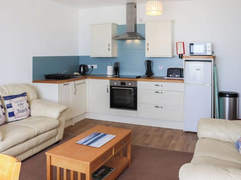 Open plan living space | Waves - Wendon Holidays, Caernarfon