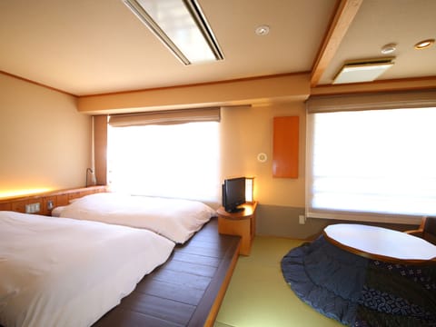 Compact Twin Room | Minibar, in-room safe, free WiFi, wheelchair access